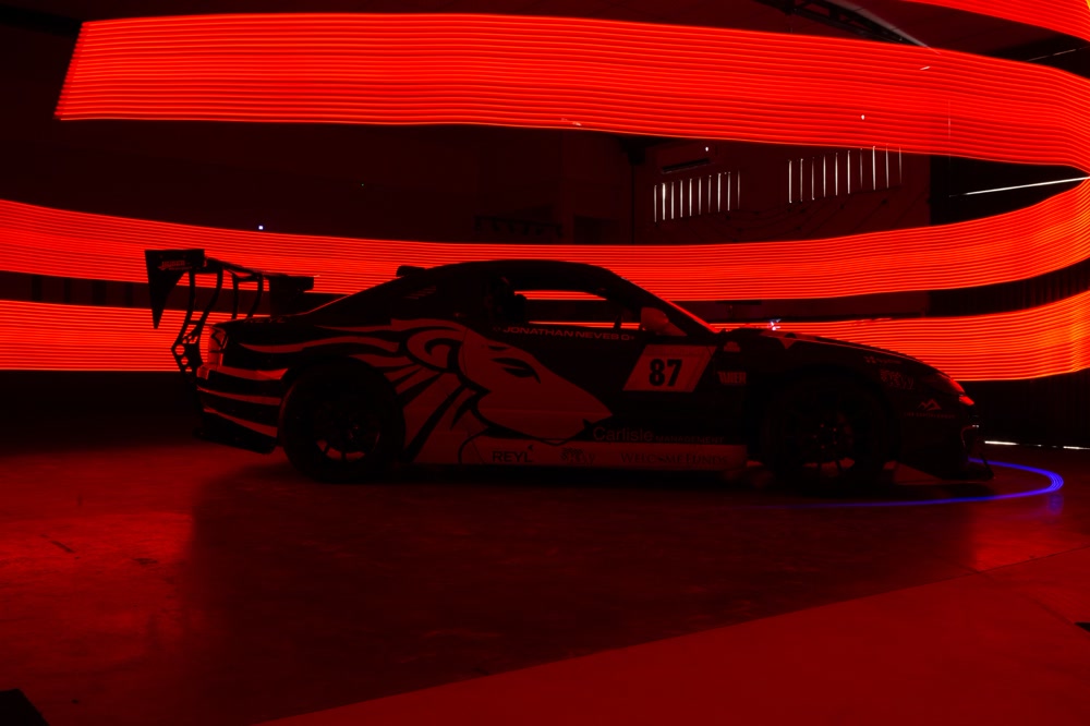 Nissan Silvia com iluminação vermelha — Ebraim Martini